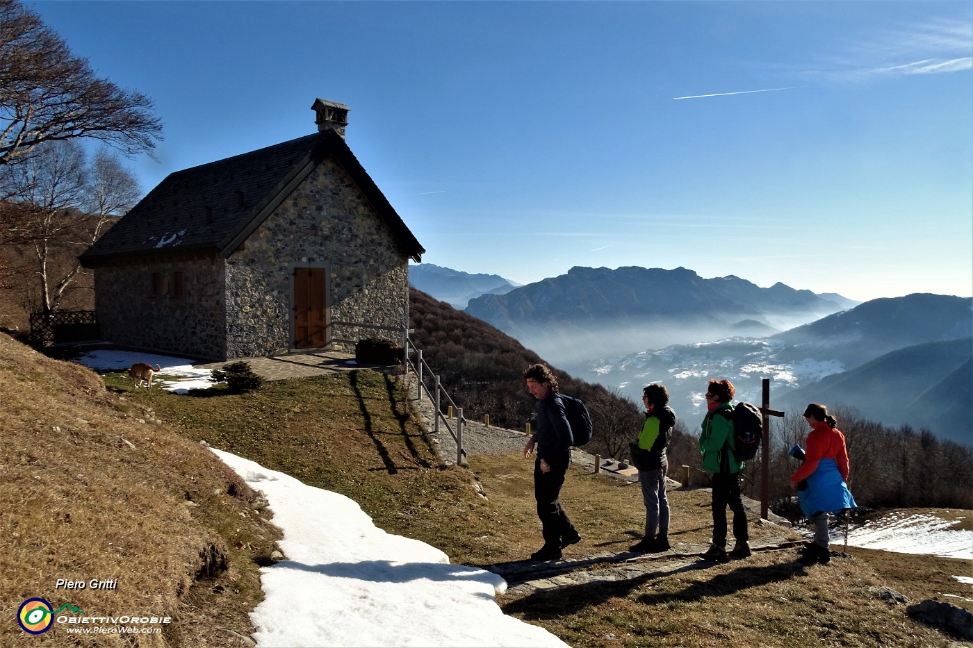 26 Bella baita ben ristrutturata con vista sulla Val Taleggio.JPG -                                